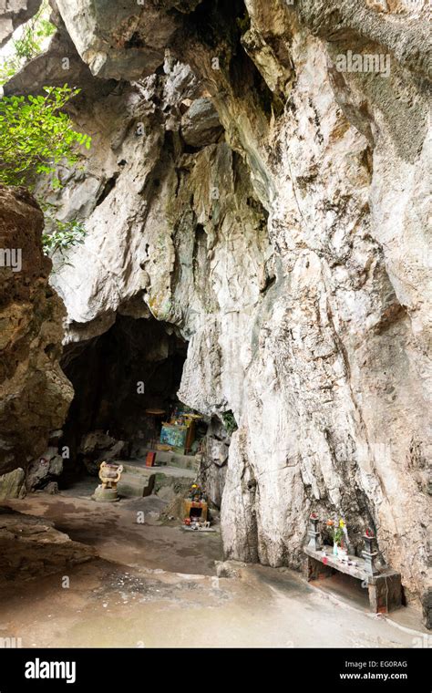 Cave Temple In Marble Mountain Da Nang Vietnam Stock Photo Alamy