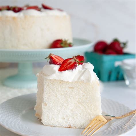 angel food cake with whipped cream and strawberries sugar geek show
