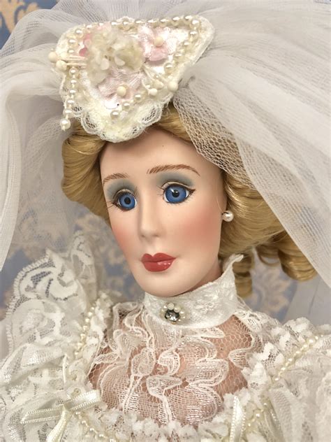 1995 Annual Bride Dynasty Collection Porcelain Doll Wedding Doll