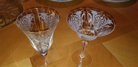 need info on vintage antique stemware collectors weekly