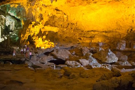 Top 5 Largest And Most Beautiful Caves In Vietnam