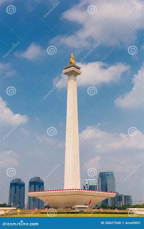 Monumen Nasional Jakarta Stock Image 83784463