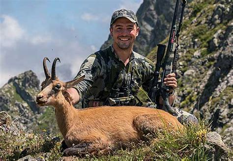 kuban tur and caucasian chamois great hunt of pedro de ampuero profihunt profihunt