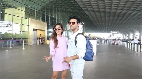 Kriti Kharbanda And Pulkit Samrat Flying From Mumbai Spotted At Airport Youtube