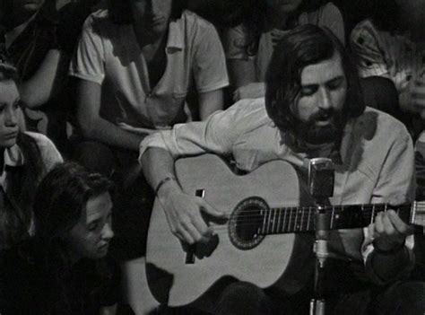 Перевод песни canzone delle domande consuete — рейтинг: Francesco Guccini, Il significato di Don Chisciotte - R3M