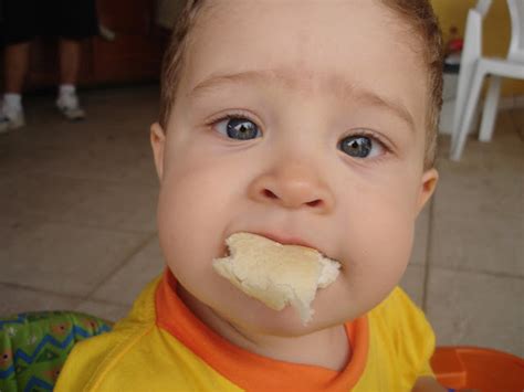 Images Of Babies Eating