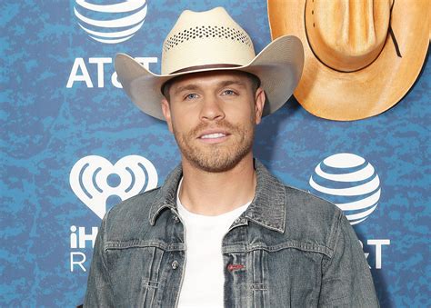 Dustin Lynch Talks New Single And Being Single I M Longing To Find That Person