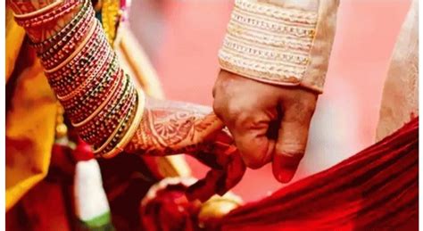 सीएम कन्या विवाह योजना के तहत परिणय सूत्र में बंधे 18 जोड़े awamdoot news