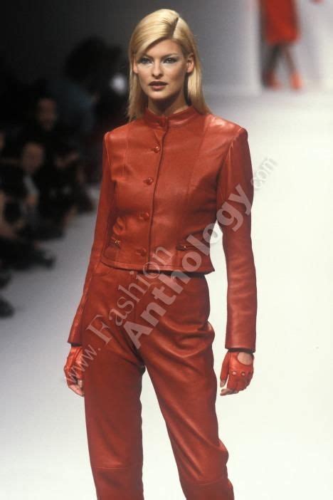 Linda Evangelista Hermès Runway Show Aw 1995 Fashion Linda