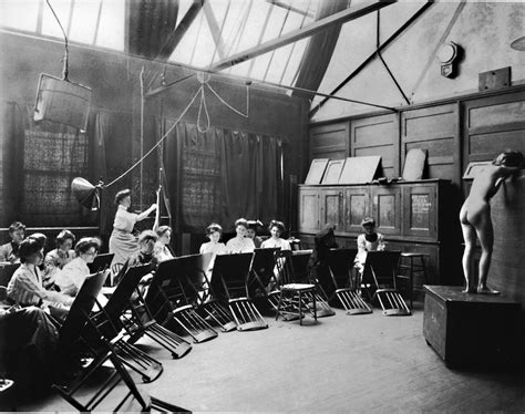 Womens Life Drawing Class At The Art Students League C 1903