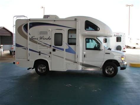 Small Motorhomes Class C Rv Small Rv Campers Small Rvs For Sale