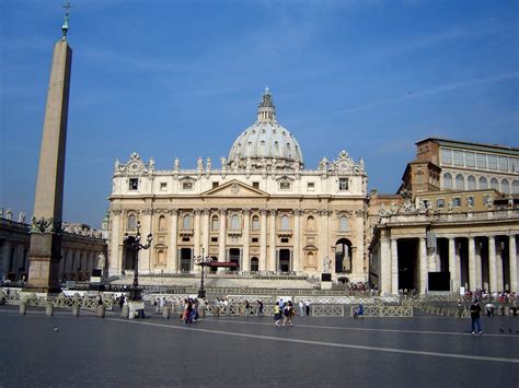 St Peters Basilica The Church Is Built On Vatican Hill Flickr