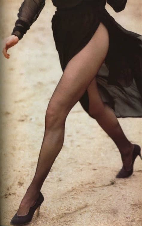 kim basinger april 1989 vogue uk photo by herb ritts ~ mlle fashion inspirations