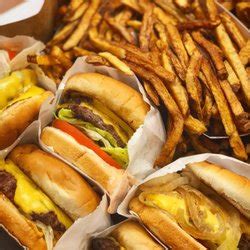 Choose from the largest selection of healthy restaurants and have your meal delivered to your door. Best Drive Thru Food Near Me - April 2021: Find Nearby ...