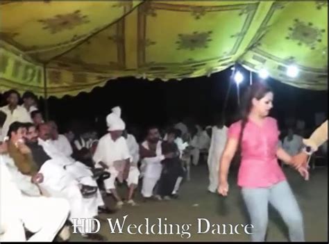 Top Class Beautiful Bar Dancer S Girl Nanga Dance Mujra In A Wedding Ceremony Exclusive Video