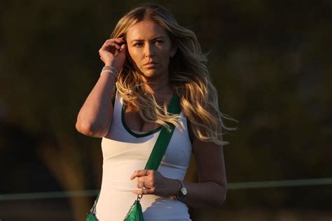 Paulina Gretzky Supports Dustin Johnson With Golfer In Contention At