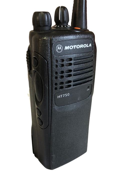 Motorola Ht750 Portable Handheld Radio