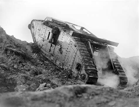 How 476 Tanks Attacking In A Massive Assault During World War I Changed