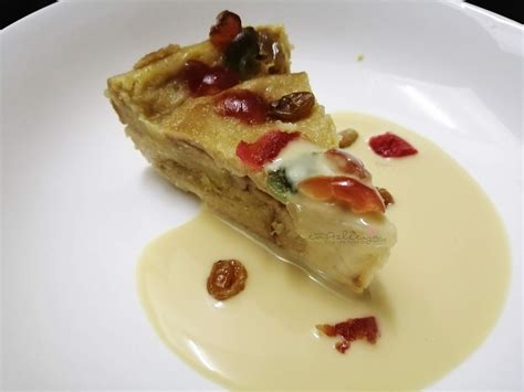 Puding roti merupakan hidangan pencuci mulut yang popular di kebanyakan negara, termasuk di england, perancis, belgium, puerto rico, mexico, argentina, louisiana creole dan selatan amerika syarikat. Resepi Puding Roti Kukus Bersama Sos Kastard Sedap | Blog ...