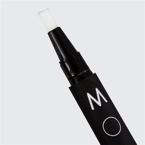 Moon Oral Care By Kendell Jenner Kendall Jenner Teeth Whitening Pen