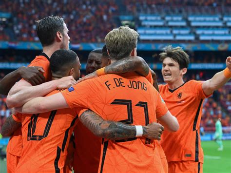 The uefa european championship is one of the world's biggest sporting events. Olanda - Austria 2-0. "Portocala mecanică" este calificată în optimi la EURO 2020