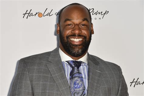 Donovan Mcnabb Net Worth How Rich Is The Former Qb Now Nfl Career