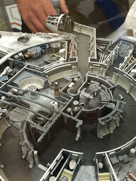 So Thats How The Inside Of The Millennium Falcon Is Laid Out Gizmodo