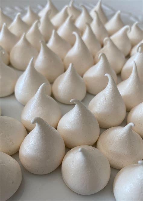 100 Homemade Plain Mini Meringue Kisses Etsy UK