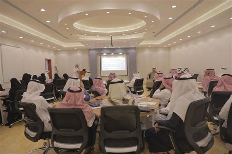 Jun 19, 2021 · دشّن مستشار خادم الحرمين الشريفين أمير منطقة مكة المكرمة الأمير خالد الفيصل، الموقع الإلكتروني للمكتبة الرقمية التفاعلية الخاصة به التي تجمع وتوثّق سي قيادات جامعة الطائف يناقشون تقارير البرامج الأكاديمية ...
