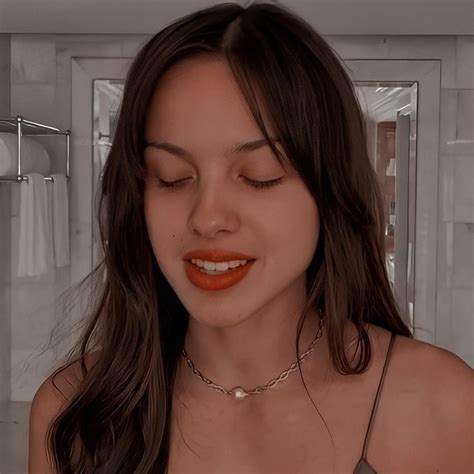 Olivia Rodrigo ۰ Icons