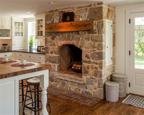 25 Fabulous Kitchens Showcasing Warm And Cozy Fireplaces Kitchen