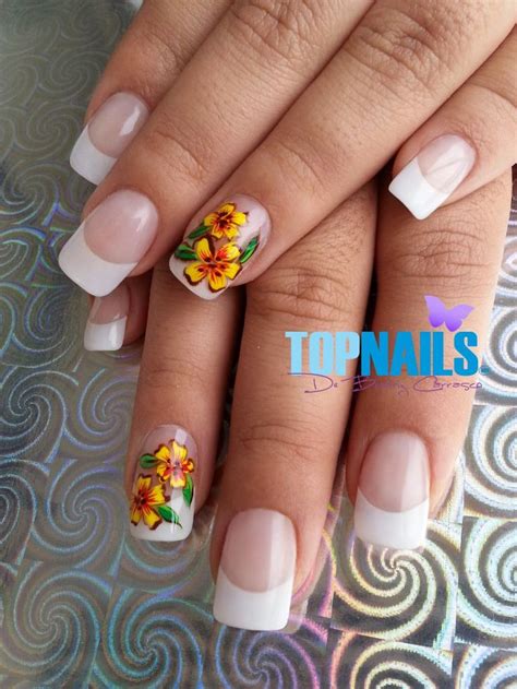 Las uñas de manos y pies son parte de los elementos que toda mujer coqueta arregla y decora para expresar su belleza. 65 mejores imágenes de Uñas decoradas con flores en ...
