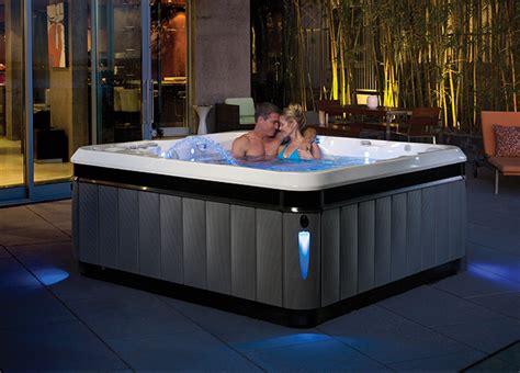 Perfect Hot Tub Relax And Retreat