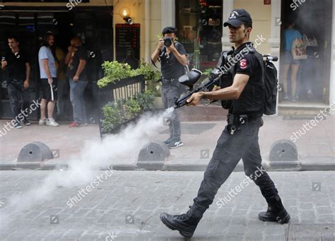 Turkish Police Disperse Participants During Istanbul Editorial Stock