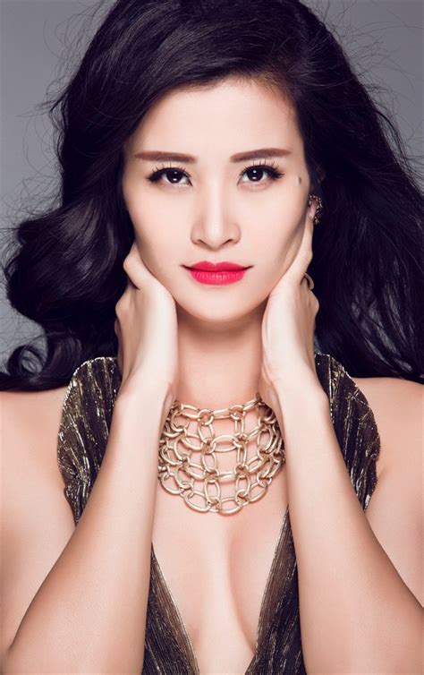 Pop Star Đông Nhi To Represent Vn At Ema 2016 Life And Style Vietnam