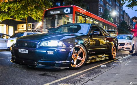 Find expert advice along with how to videos and articles, including instructions on how to make, cook, grow, or do almost anything. Nissan Skyline R34 GT-R V-Spec Midnight Purple Pearl II Special Color Limited Edition - 24 août ...