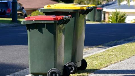 Melbournes Rubbish Collection Could Go Fortnightly Under New Proposal