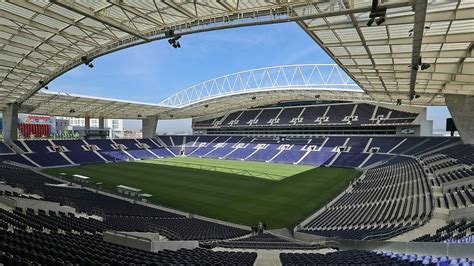 Stadion fc porto scores a 7.4 out of 10, based on 7 reviews. Auswärtsinfo: Champions League beim FC Porto - Fußball ...