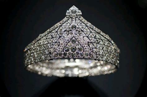 Cartier Diamond Tiara Jewels Royal Jewelry