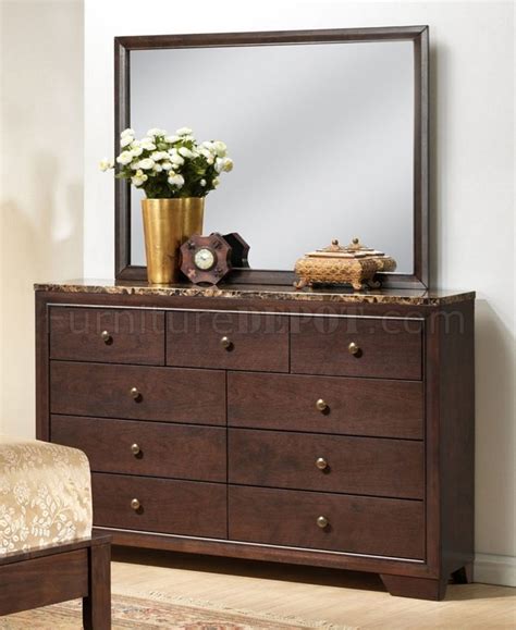 Roundhill furniture york 204 solid wood construction bedroom set with king size bed, dresser, mirror and night stand, dresser&mirror, nightstand. B205 Bedroom Set in Cherry Finish w/Faux Marble Top Casegoods