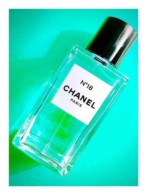 Les Exclusifs De Chanel No 18 Chanel Parfum Un Parfum Pour Femme 1997