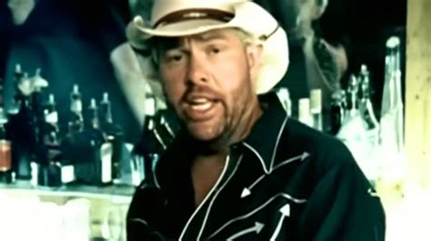 20 Years Ago Toby Keith Hits 1 With I Love This Bar