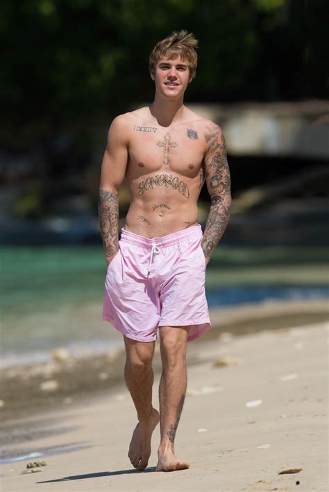 Shirtless Justin Bieber Hits The Beach In Barbados Justin Bieber