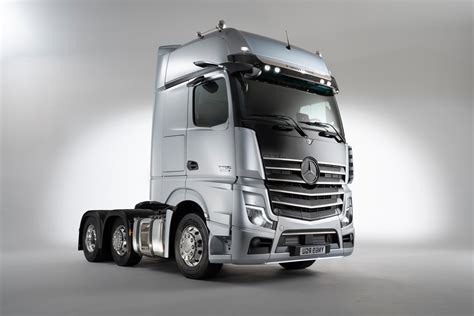 Maybe you would like to learn more about one of these? Mercedes-Benz Trucks | New Actros Tractor Unit For Sale