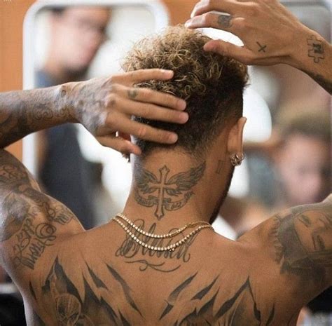 Neymar Jr Back Neck Tattoo Back Of Neck Tattoo Celebrity Tattoos