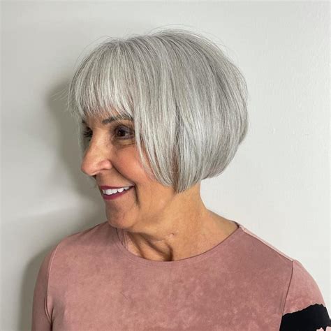 27 Gorgeous Short Bobs For Older Women With Style