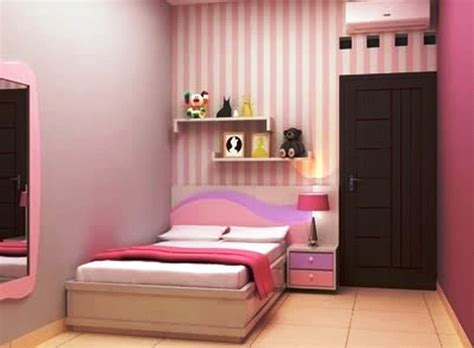 Selain menghadirkan kesan feminim, desain wallpaper ini akan membuat ruangan terasa lebih terang, ceria, dan bersemangat. 20 Contoh Desain Kamar Tidur Sederhana Minimalis | RUMAH ...