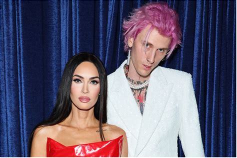 Megan Fox Machine Gun Kelly Split Actress Deletes Posts With Fiancé