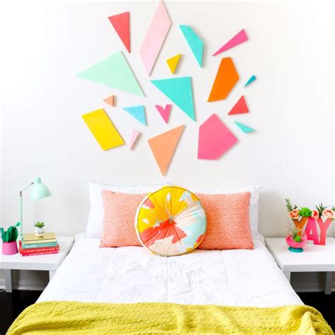 Diy spray paint decor balls. 31 Easy DIY Room Decor Ideas That Are Basically Magic ...