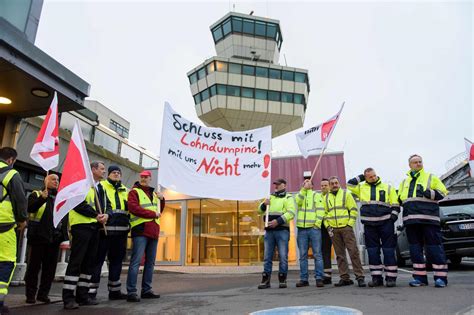 Am Montag erneut Streik an Berliner Flughäfen | WEB.DE